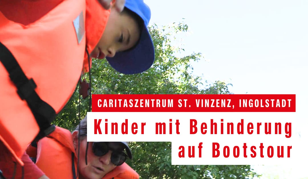 Kinder mit Behinderung auf Bootstour: